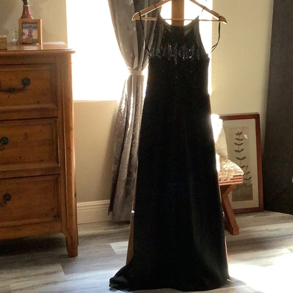 Cachet Black Sequin Maxi Dress - Picture 2 of 12
